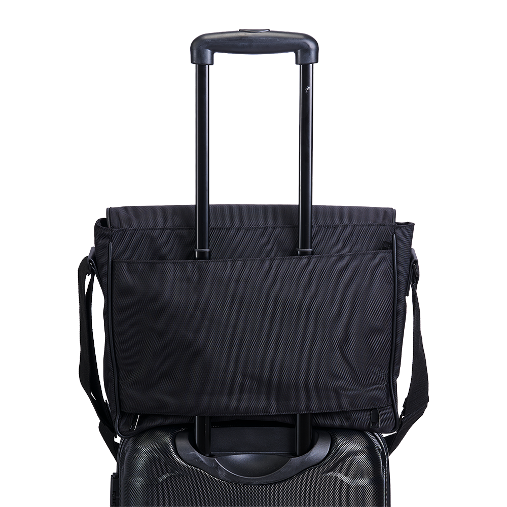 WanderFull HydroMessenger Bag for Men – Commuter & Travel Messenger Bag