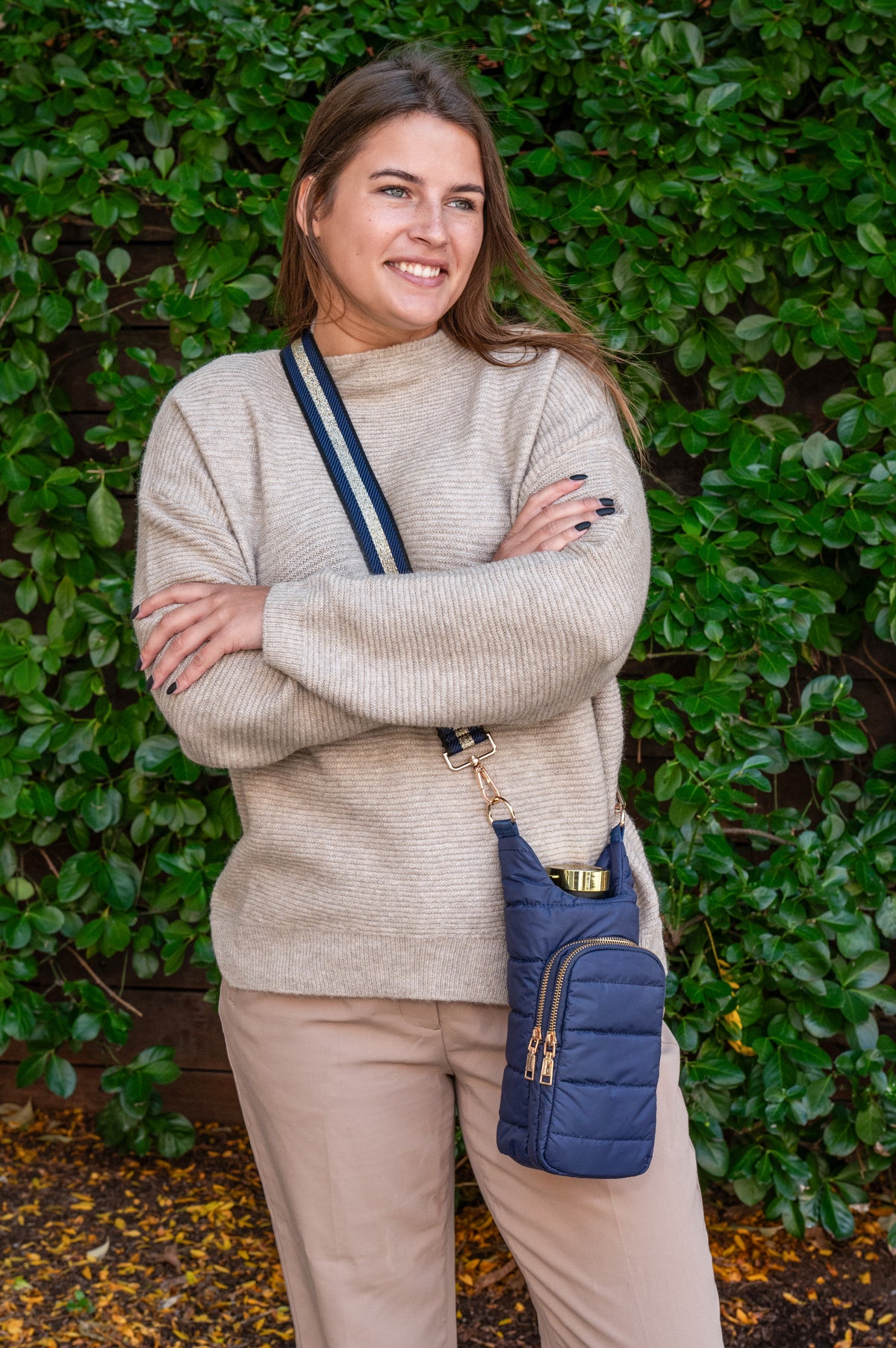 WanderFull- Finally, a stylish bag for your water bottle